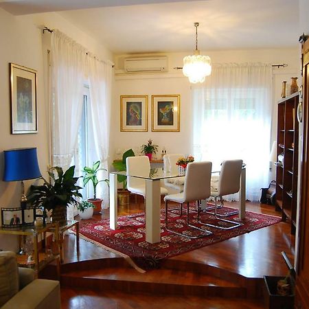 Bed and Breakfast La Badia Del Cavaliere à Rome Extérieur photo