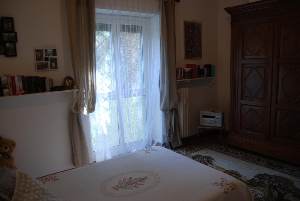Bed and Breakfast La Badia Del Cavaliere à Rome Chambre photo